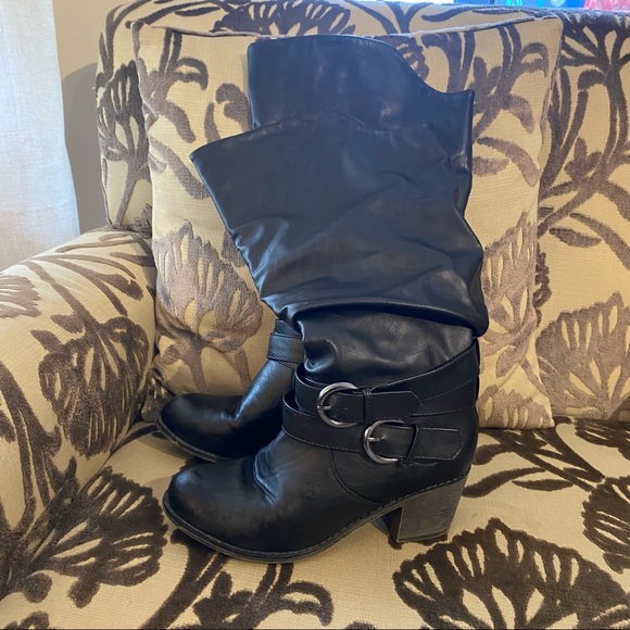 Preowned Women’s Black Tall Knee Boots 71/2 - Picture 3 of 7